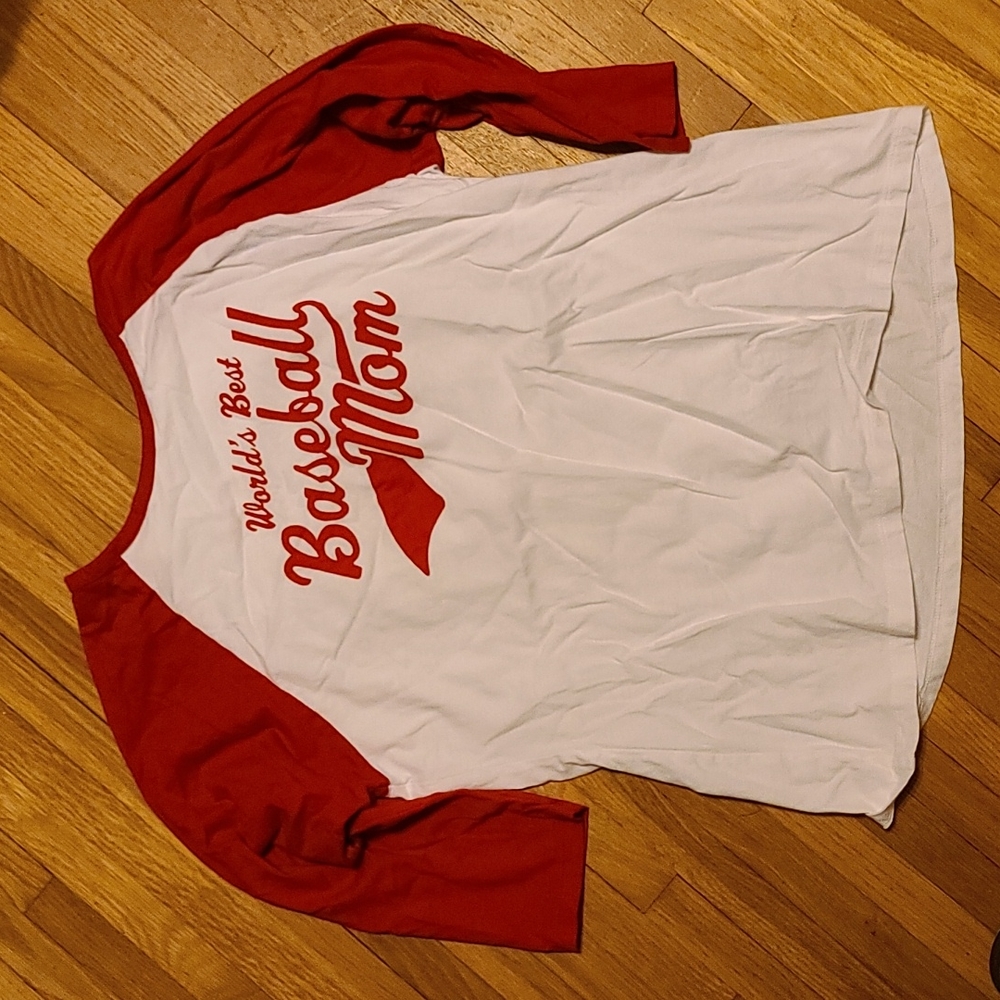 🦇2/$10 Basic Cotton 3/4 sleeve T-shirt for Baseball mom.